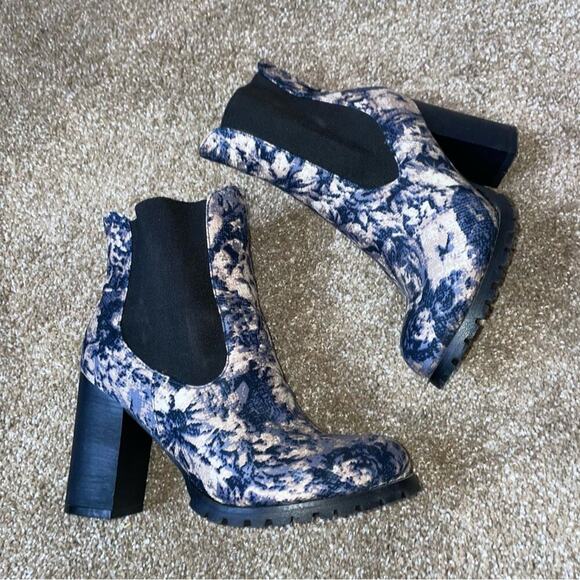 Kling Chelsea ankle fabric upper chunky block heel elastic blue floral SZ 7.5 - Picture 3 of 7